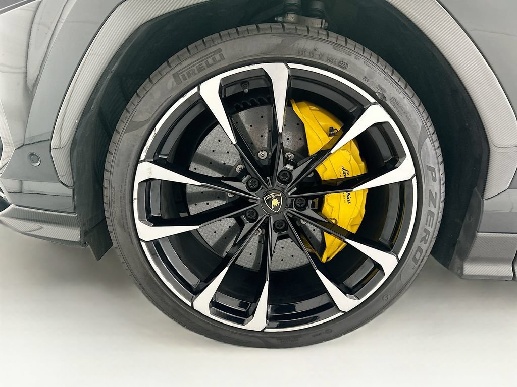 Used 2021 Lamborghini Urus AWD/4WD image 29