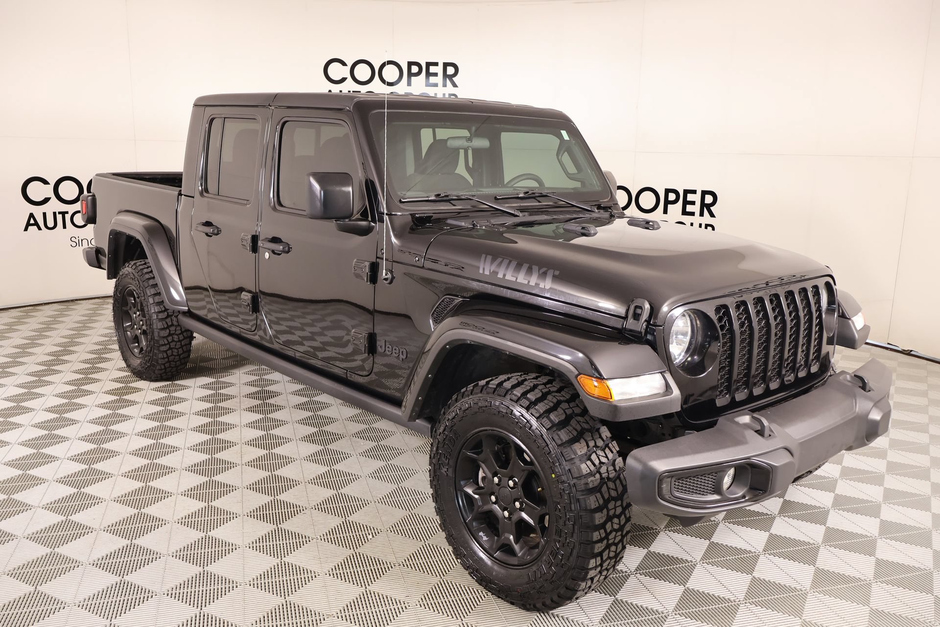 Used 2023 Jeep Gladiator Sport