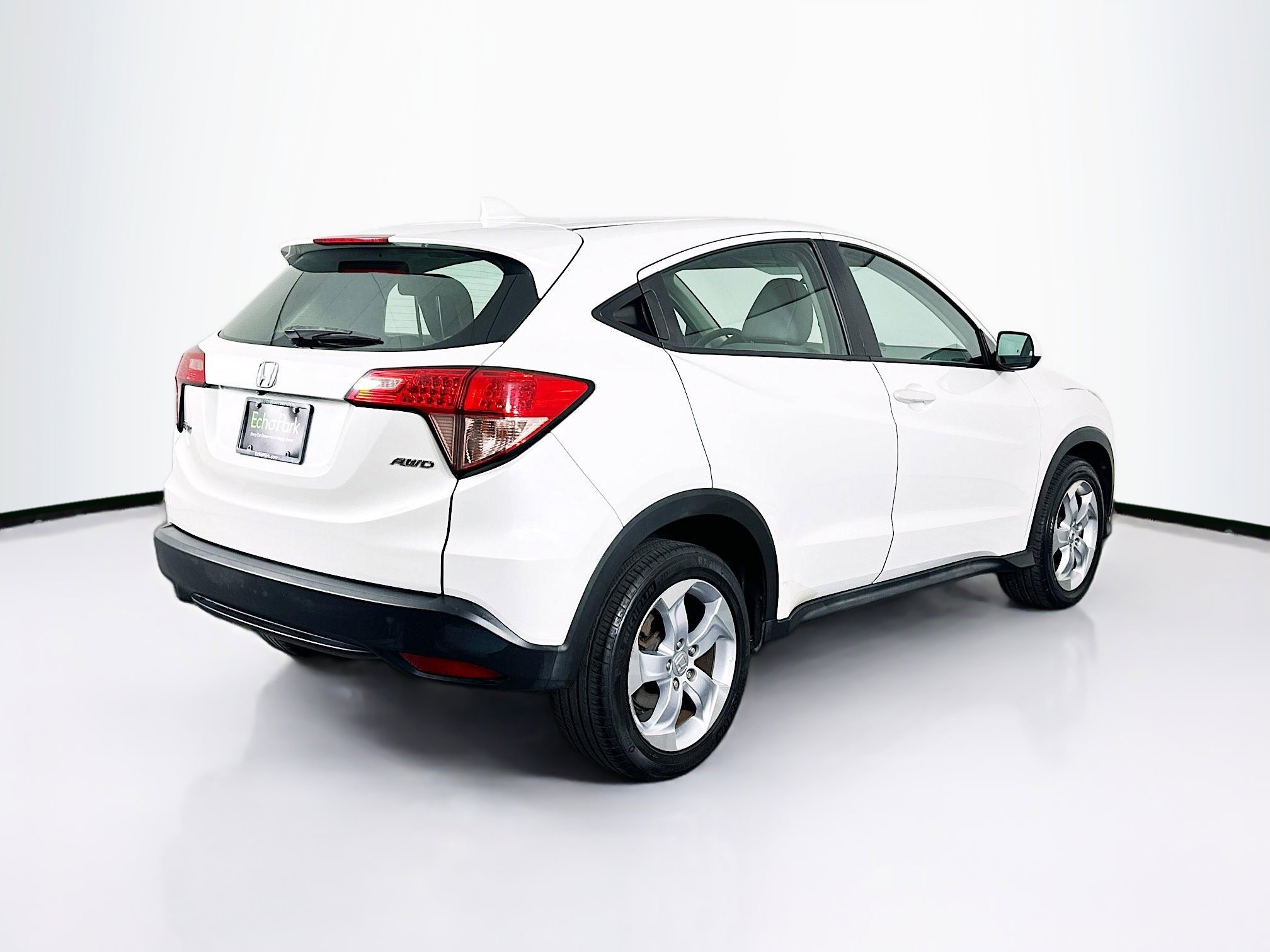 Used 2016 Honda HR-V LX image 9