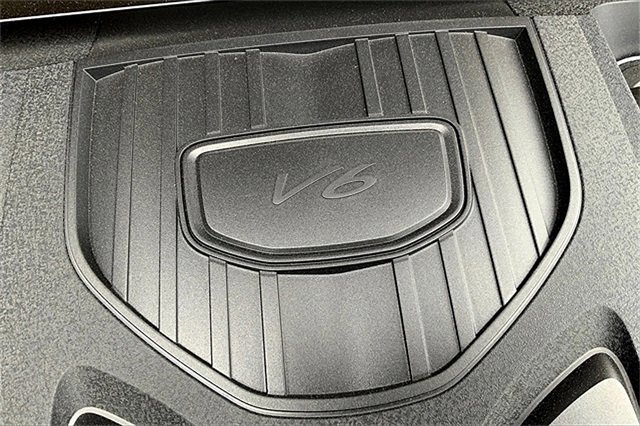 New 2025 Porsche Panamera 4 image 39