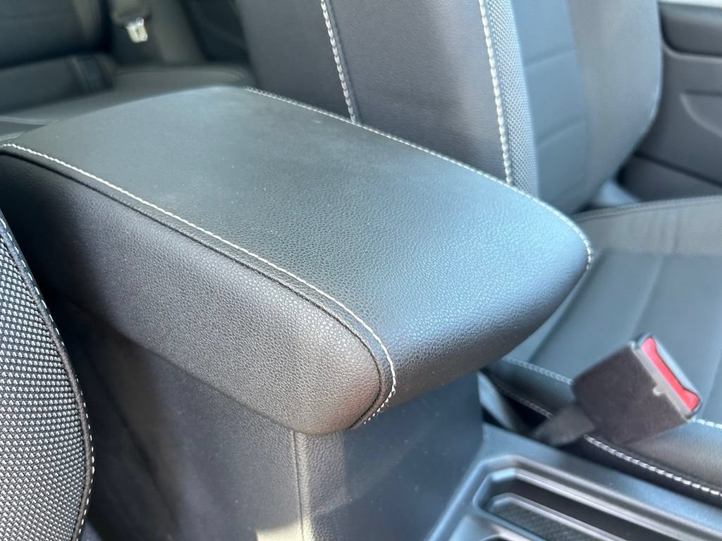 Certified 2023 Volkswagen Taos SE FWD image 39