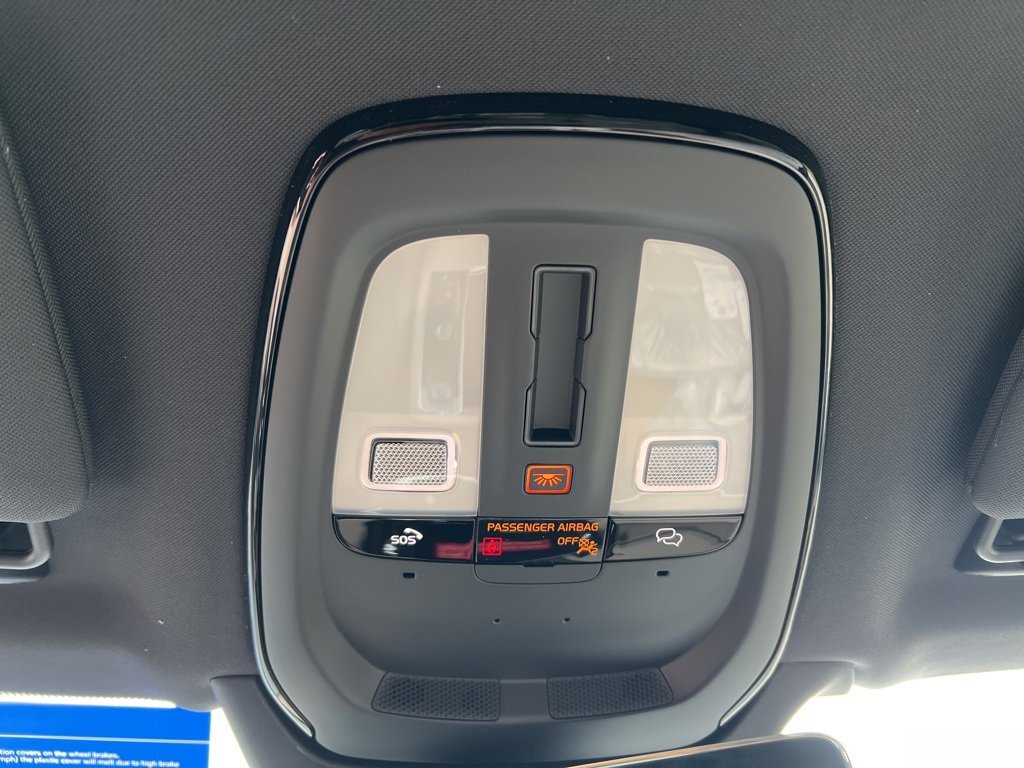 New 2026 Volvo XC90 B6 Plus w/ Protection Package Premier image 25