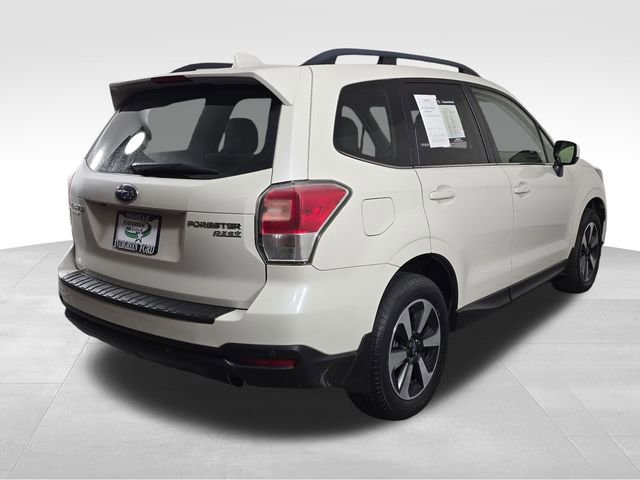 Used 2017 Subaru Forester 2.5i Limited image 7