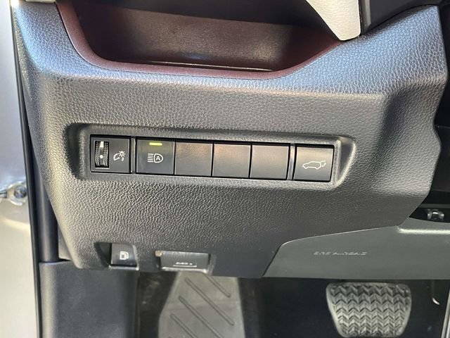 Used 2022 Toyota RAV4 Limited image 22