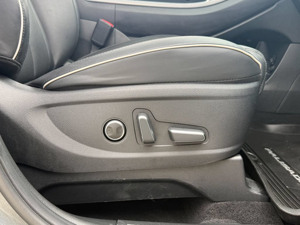 Used 2024 Hyundai Palisade XRT FWD image 16
