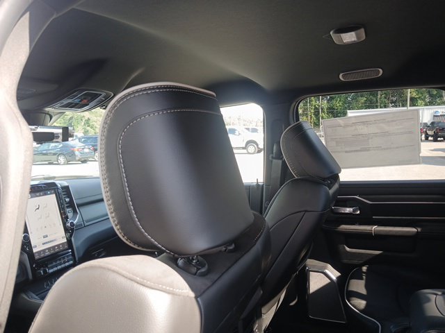 New 2026 RAM 4500 4x4 Crew Cab DRW w/ Laramie Trim Package image 13