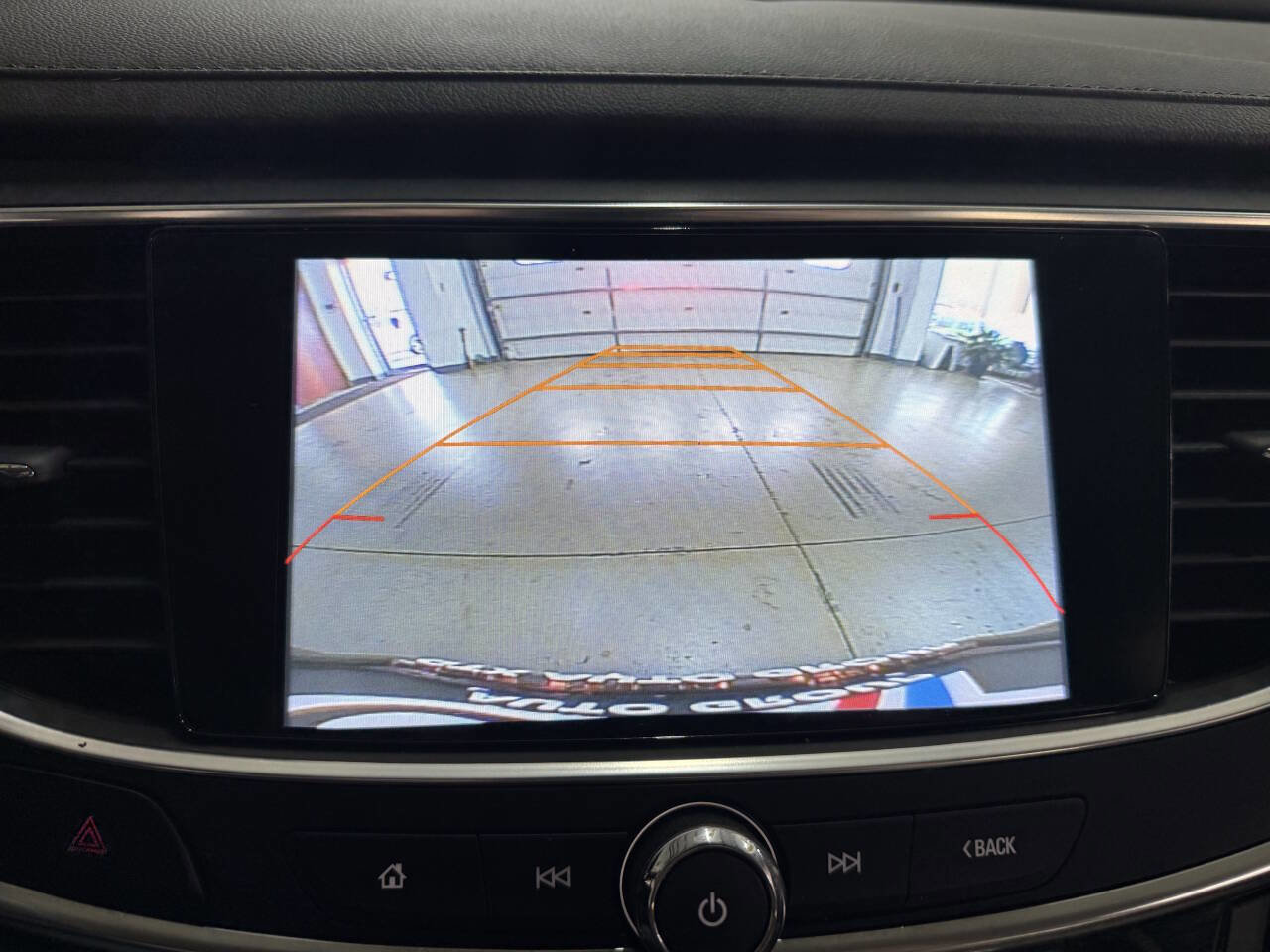 Used 2017 Buick LaCrosse Preferred image 27