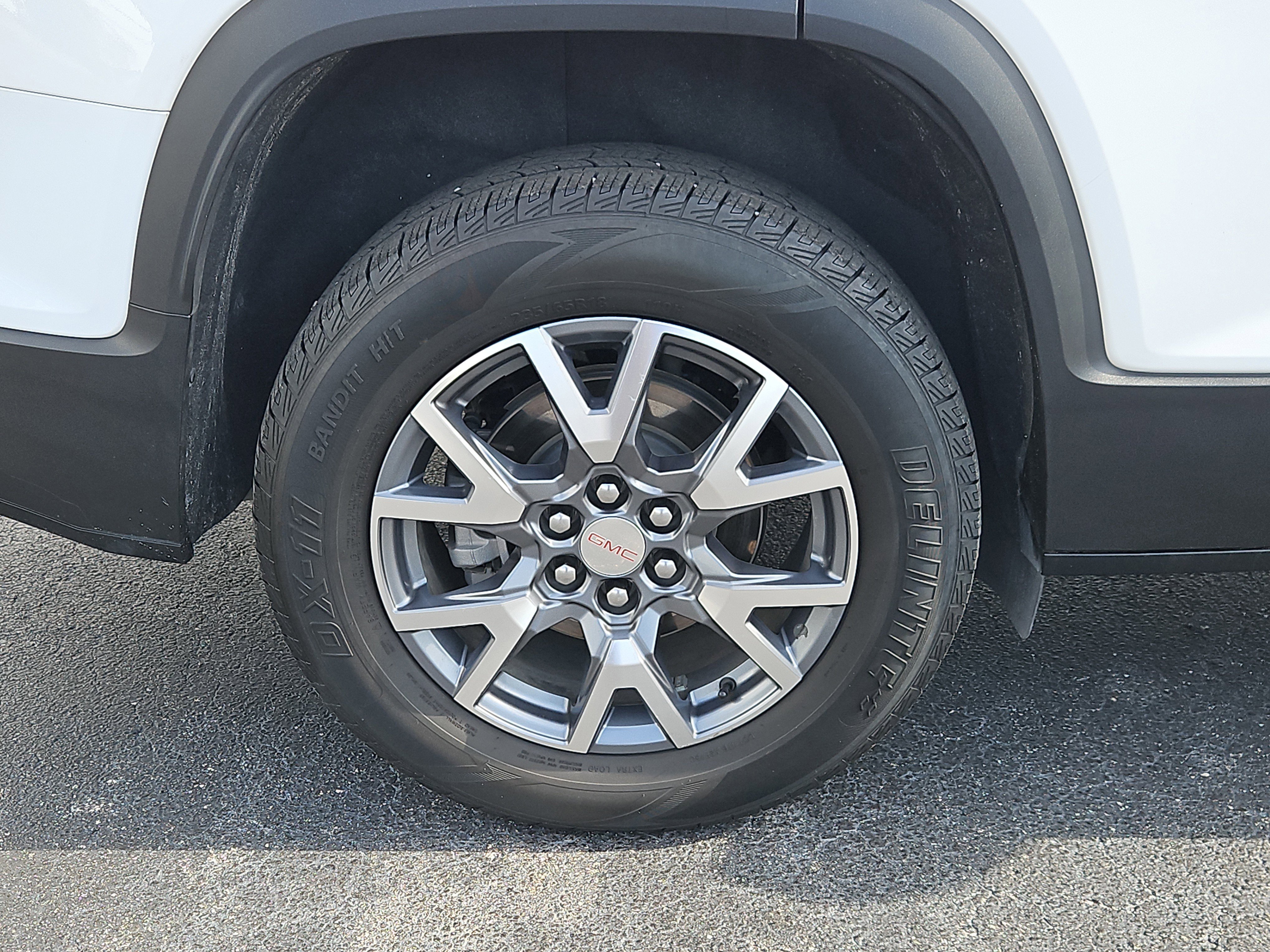 Used 2023 GMC Acadia SLT AWD/4WD image 4