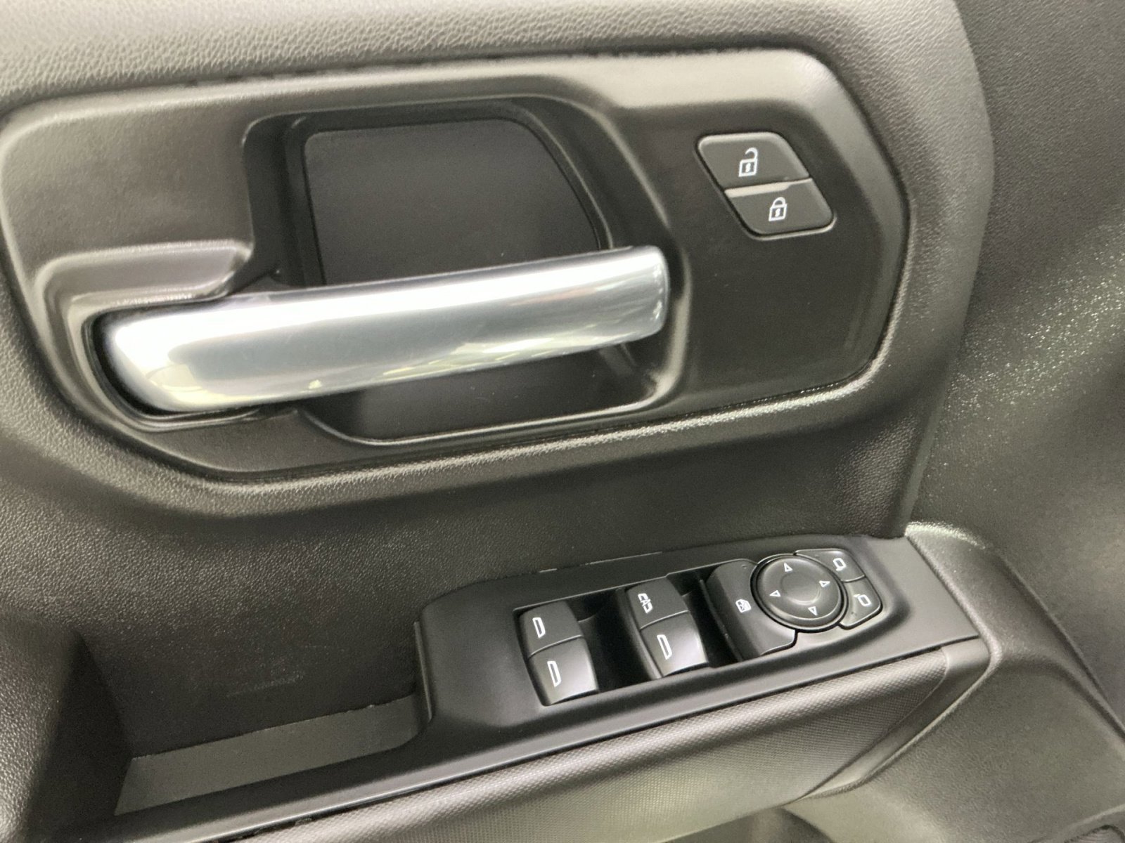 Used 2022 Chevrolet Silverado 1500 Custom Trail Boss image 23