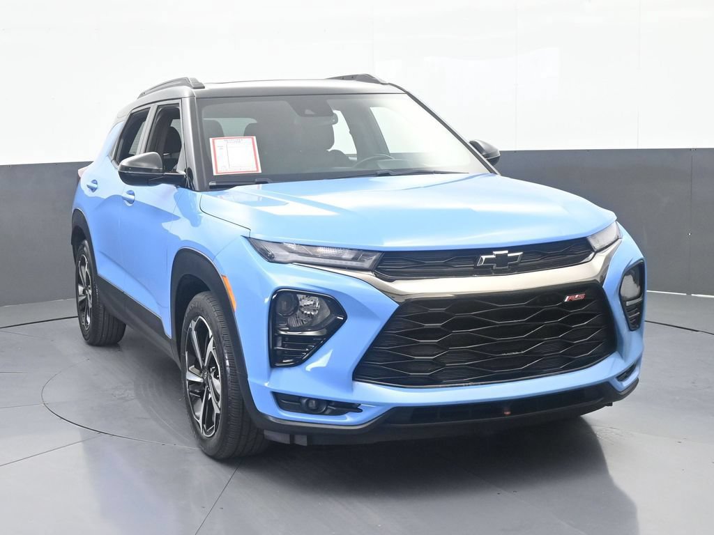 Used 2023 Chevrolet TrailBlazer RS w/ Sun and Liftgate Package FWD image 9