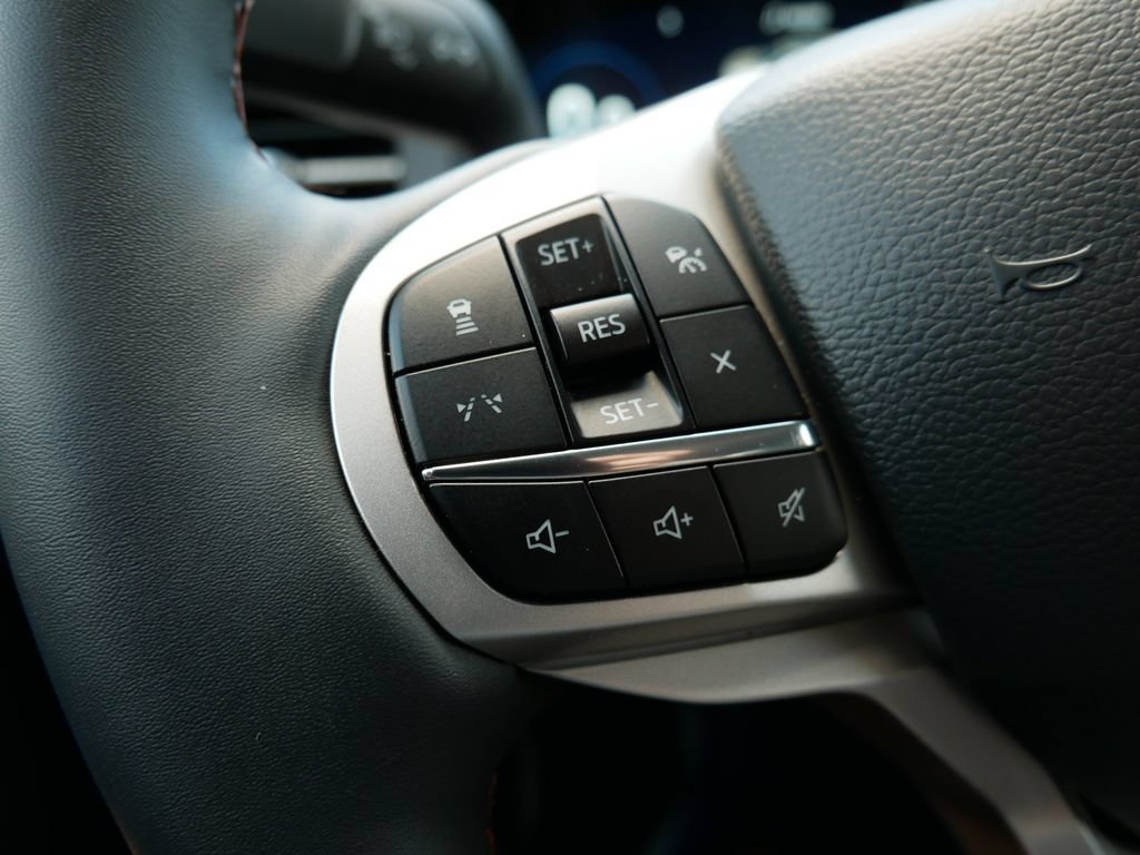 New 2026 Ford Explorer Active AWD/4WD image 27