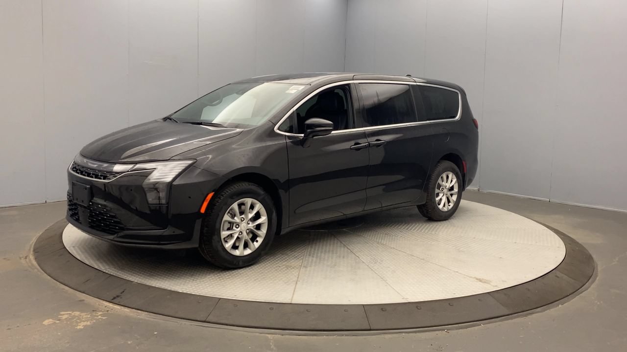 New 2027 Chrysler Pacifica Select w/ Family Tech Group AWD/4WD image 9