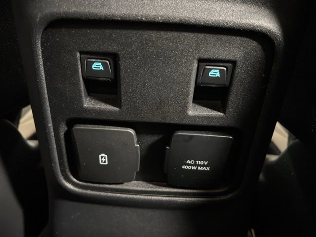 Used 2023 Ford Bronco Wildtrak image 34