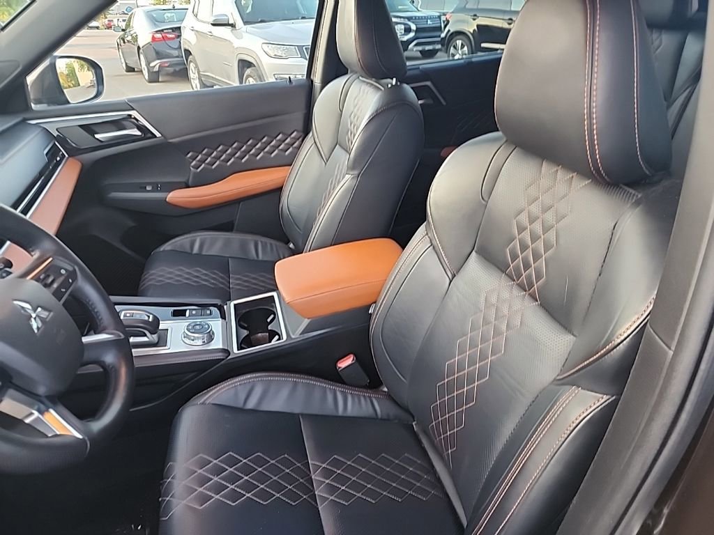 Used 2022 Mitsubishi Outlander SEL AWD/4WD image 11