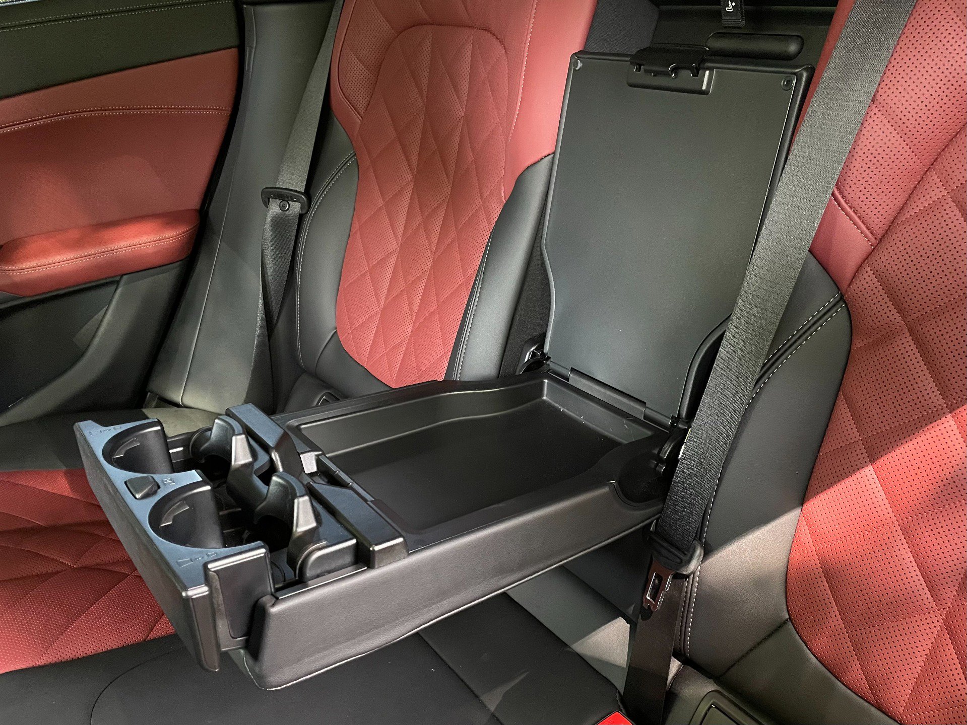 Used 2026 BMW X6 M60i image 28