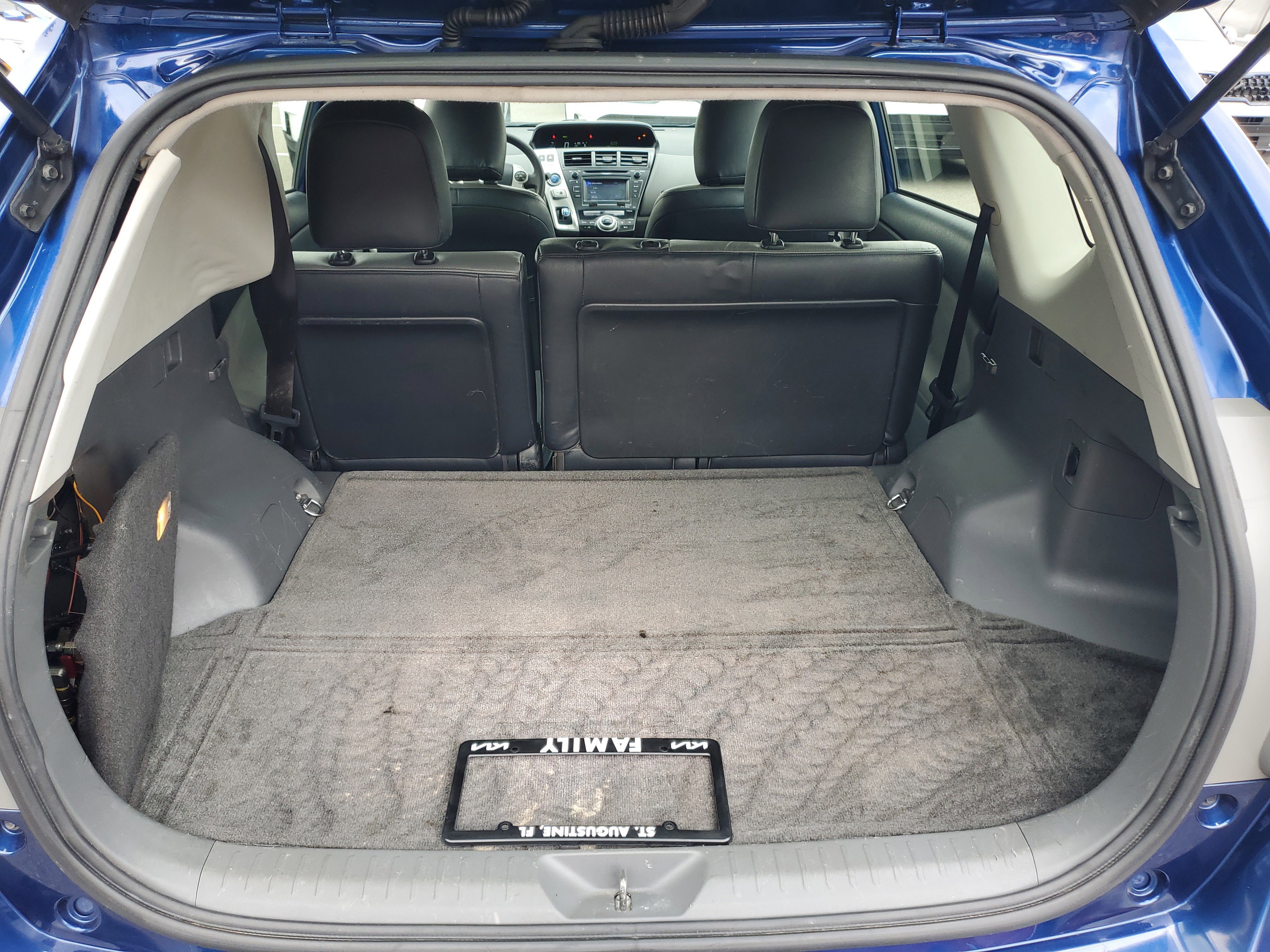 Used 2014 Toyota Prius V Two image 14