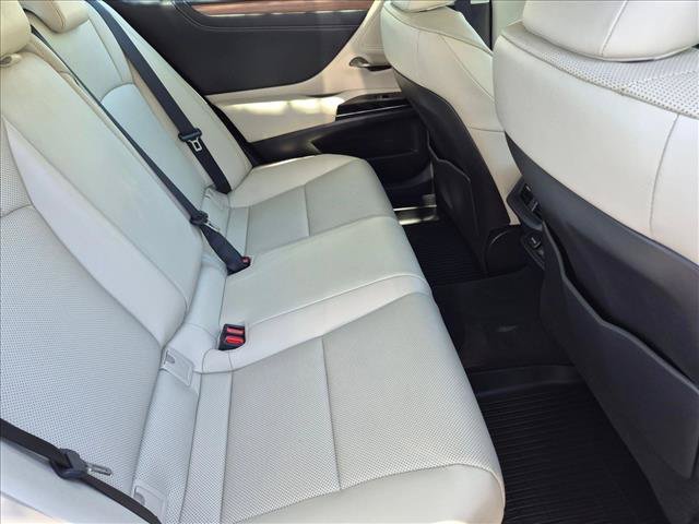 Certified 2025 Lexus ES 350 w/ Premium Package FWD image 18