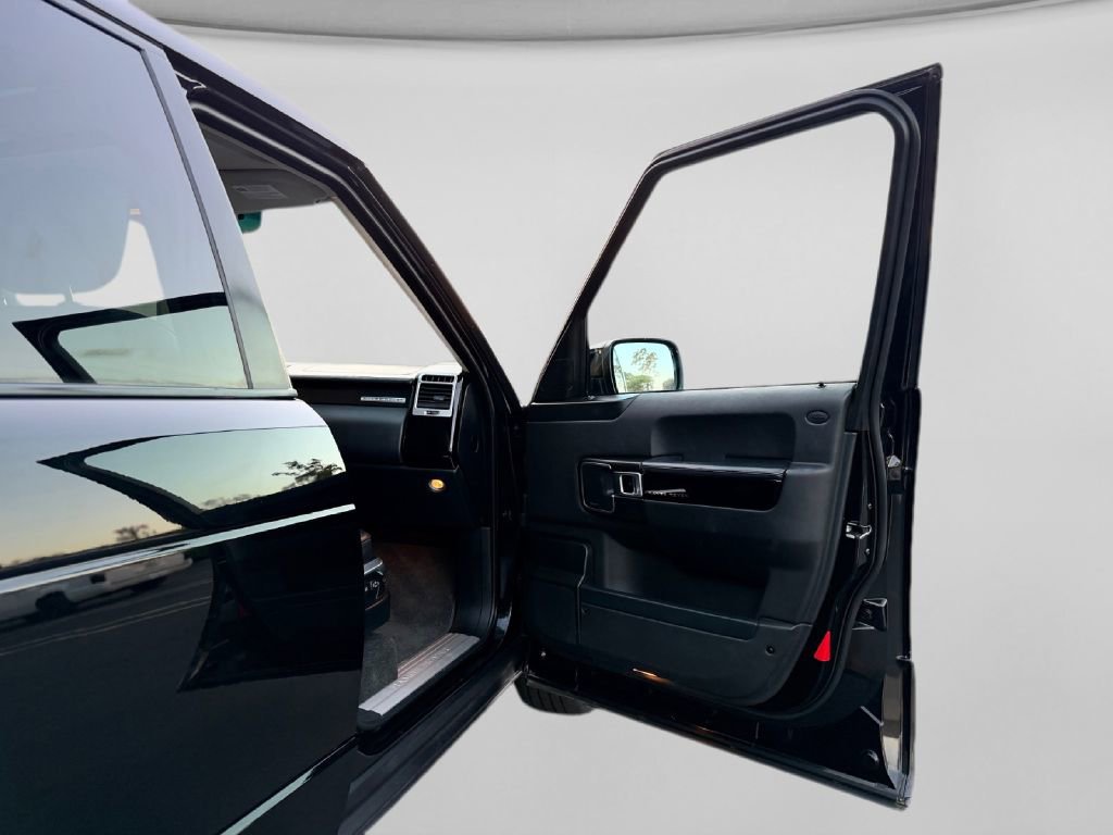 Used 2012 Land Rover Range Rover HSE image 21