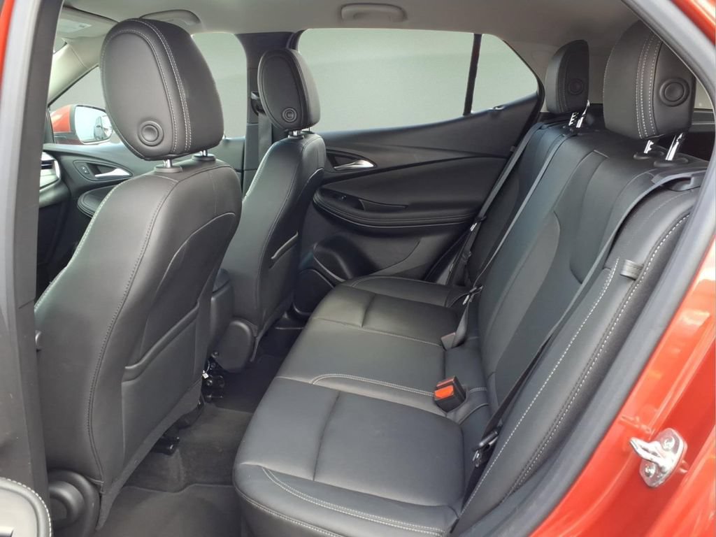 Used 2024 Buick Encore GX Sport Touring AWD/4WD image 5