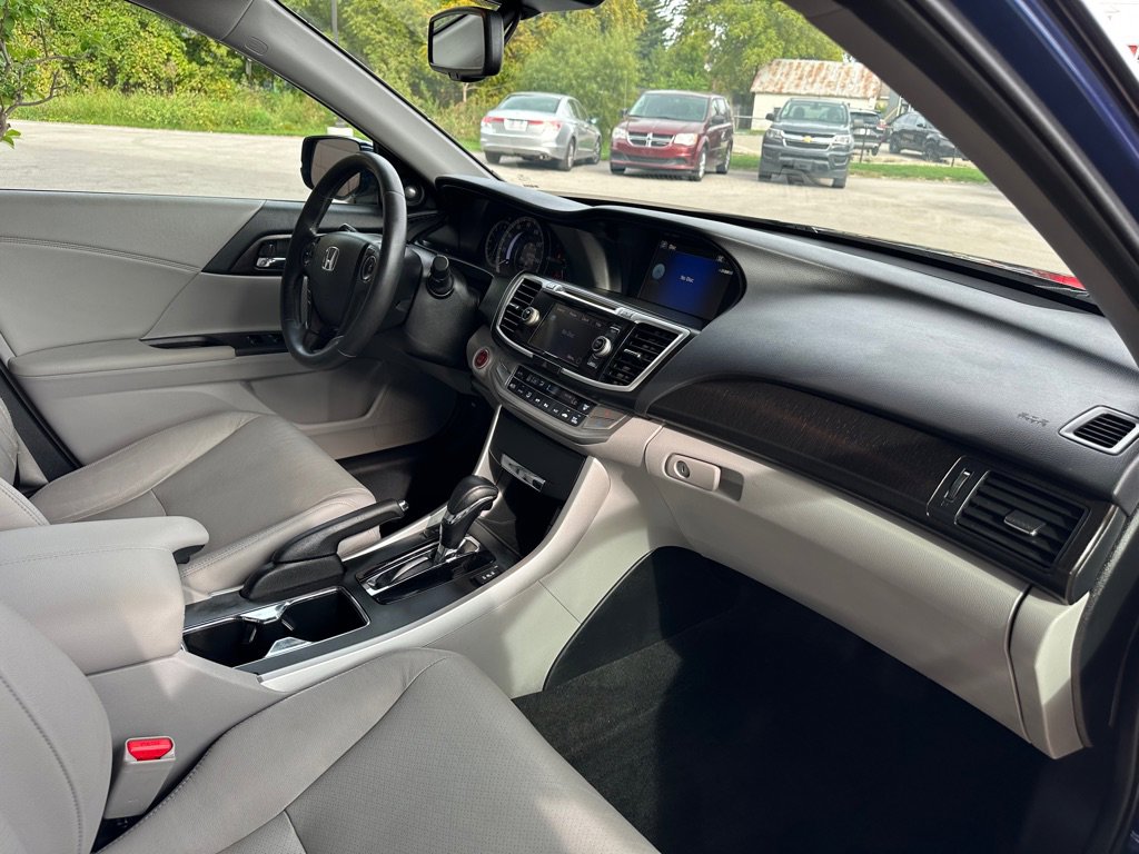 Used 2015 Honda Accord EX-L image 15