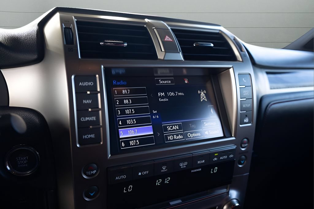 Used 2021 Lexus GX 460 Premium w/ Premium Package AWD/4WD image 19