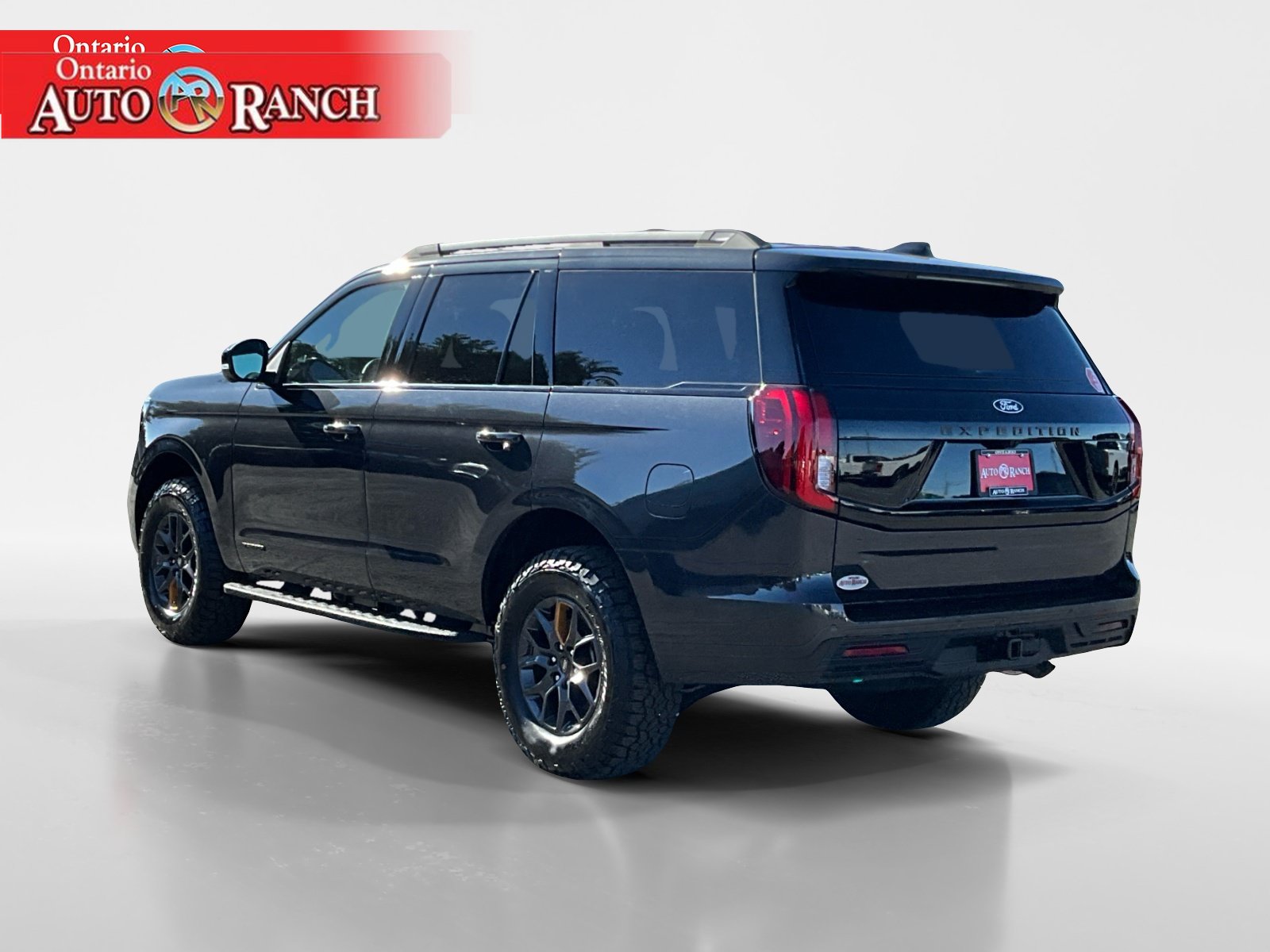 New 2027 Ford Expedition Tremor w/ Driver's Package AWD/4WD image 3