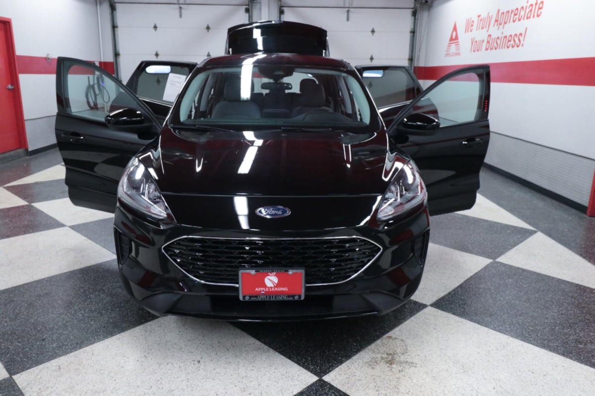 Used 2021 Ford Escape SE w/ SE Sport Appearance Package FWD image 22