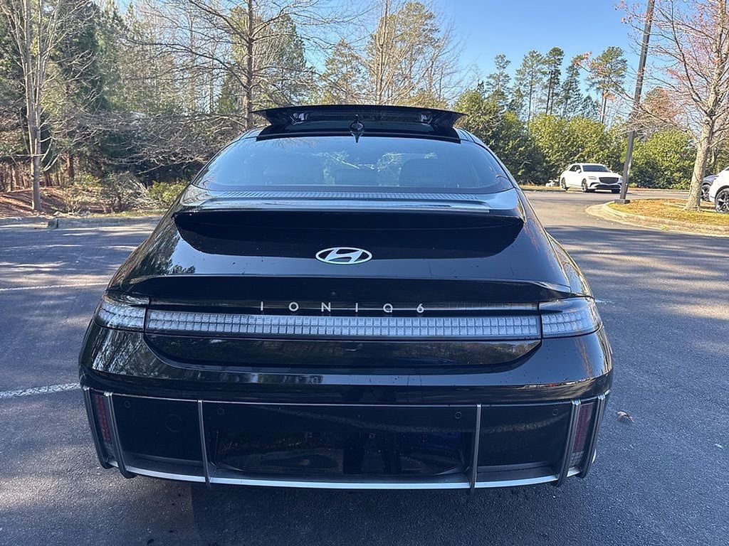 Used 2025 Hyundai Ioniq 6 Limited image 5