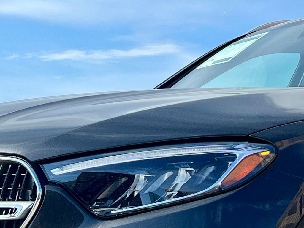 Certified 2026 Mercedes-Benz GLC 300 4MATIC image 9