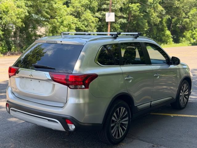 Used 2020 Mitsubishi Outlander AWD image 5