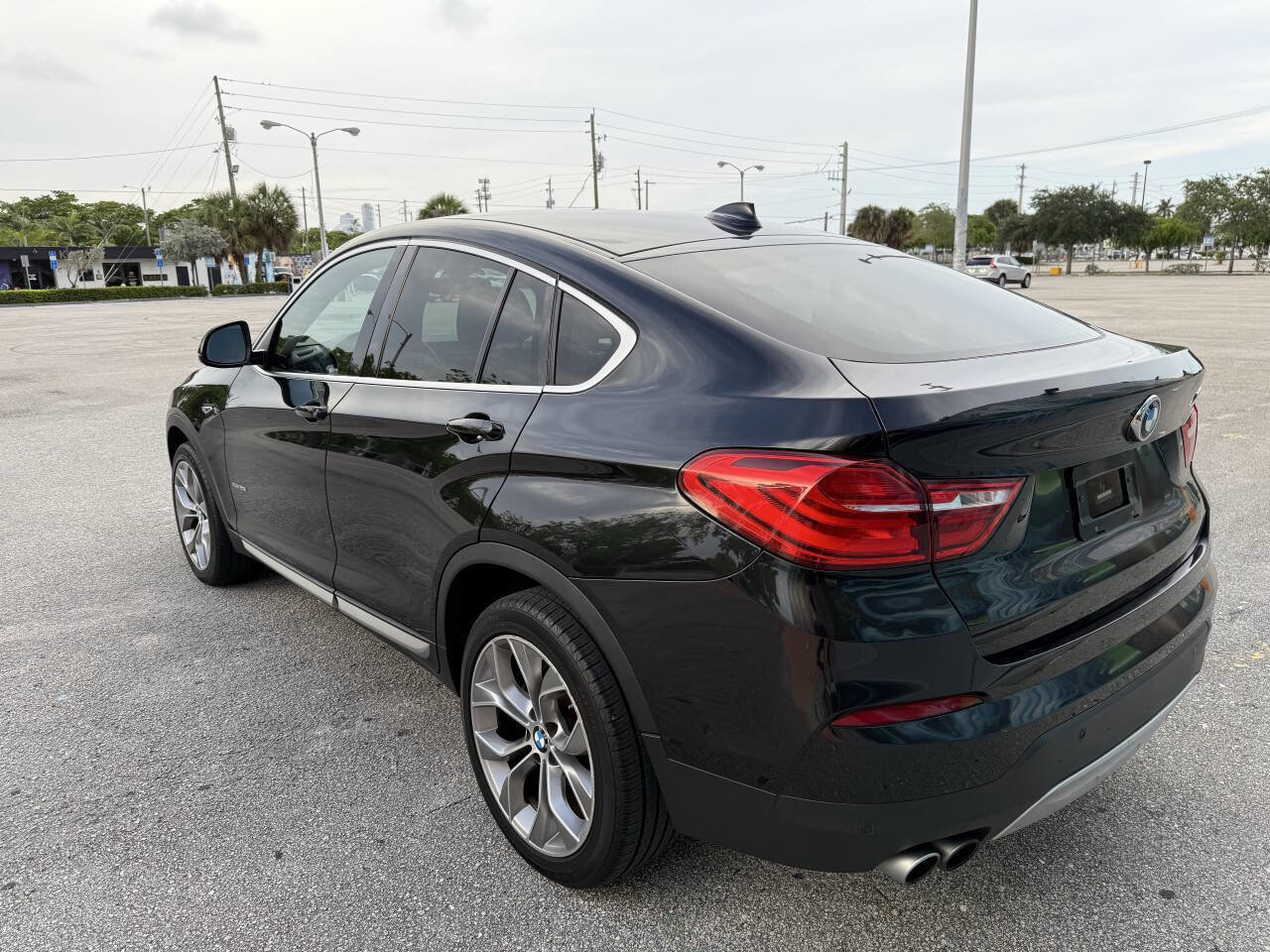 Used 2018 BMW X4 xDrive28i image 7