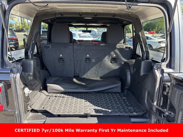 Used 2022 Jeep Wrangler Unlimited Rubicon w/ LED Lighting Group AWD/4WD image 15