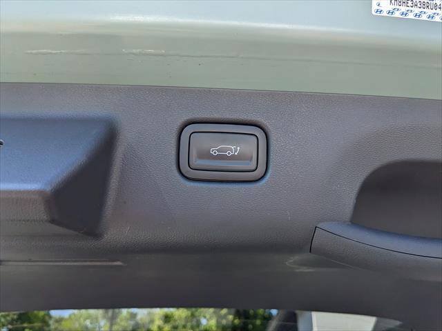 Used 2024 Hyundai Kona Limited FWD image 16