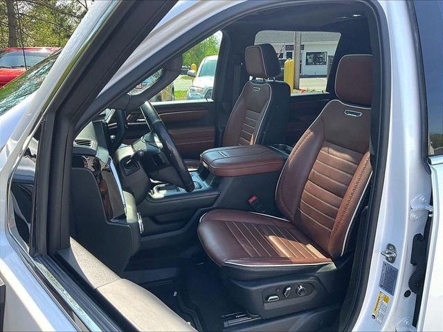 Used 2024 GMC Sierra 2500 Denali Ultimate AWD/4WD image 21