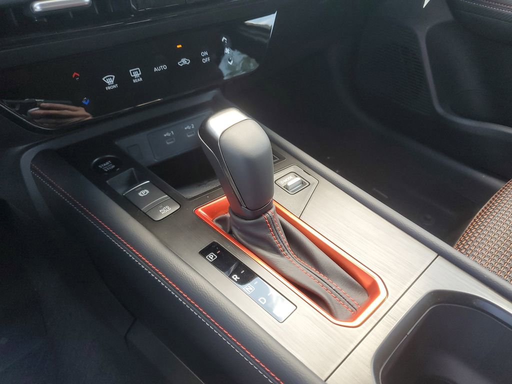 New 2025 Nissan Kicks SR AWD/4WD image 24
