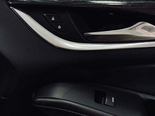 Used 2020 Buick Enclave Avenir w/ Avenir Technology Package image 18