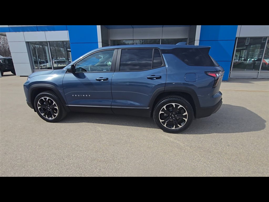 Used 2026 Chevrolet Equinox LT w/ Convenience Package II image 6