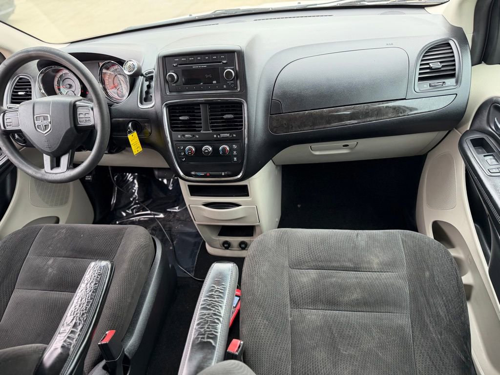 Used 2016 Dodge Grand Caravan American Value Package FWD image 16