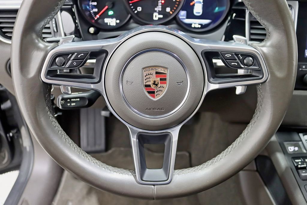 Used 2018 Porsche Macan image 14