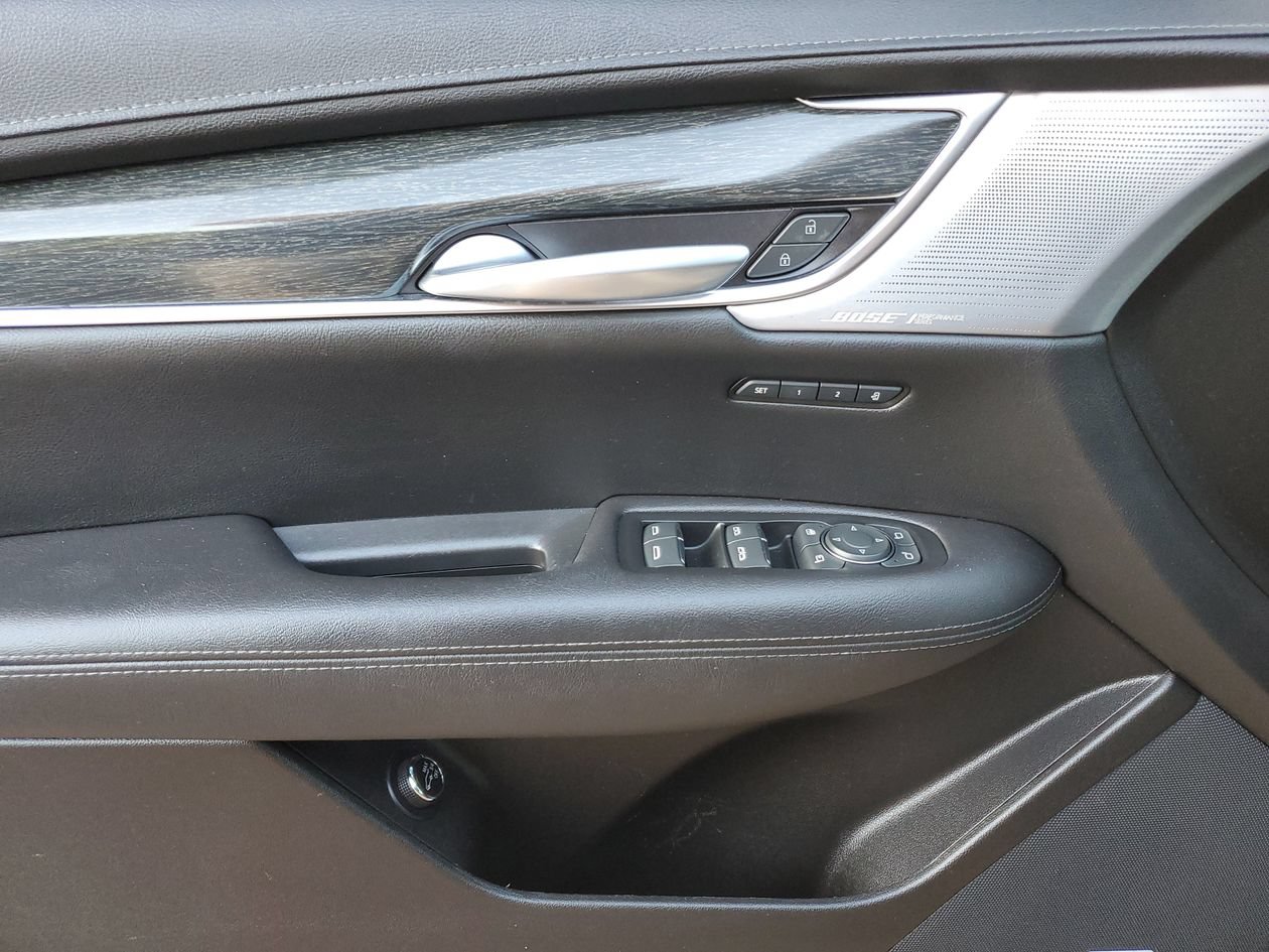 Used 2023 Cadillac XT5 Premium Luxury FWD image 16