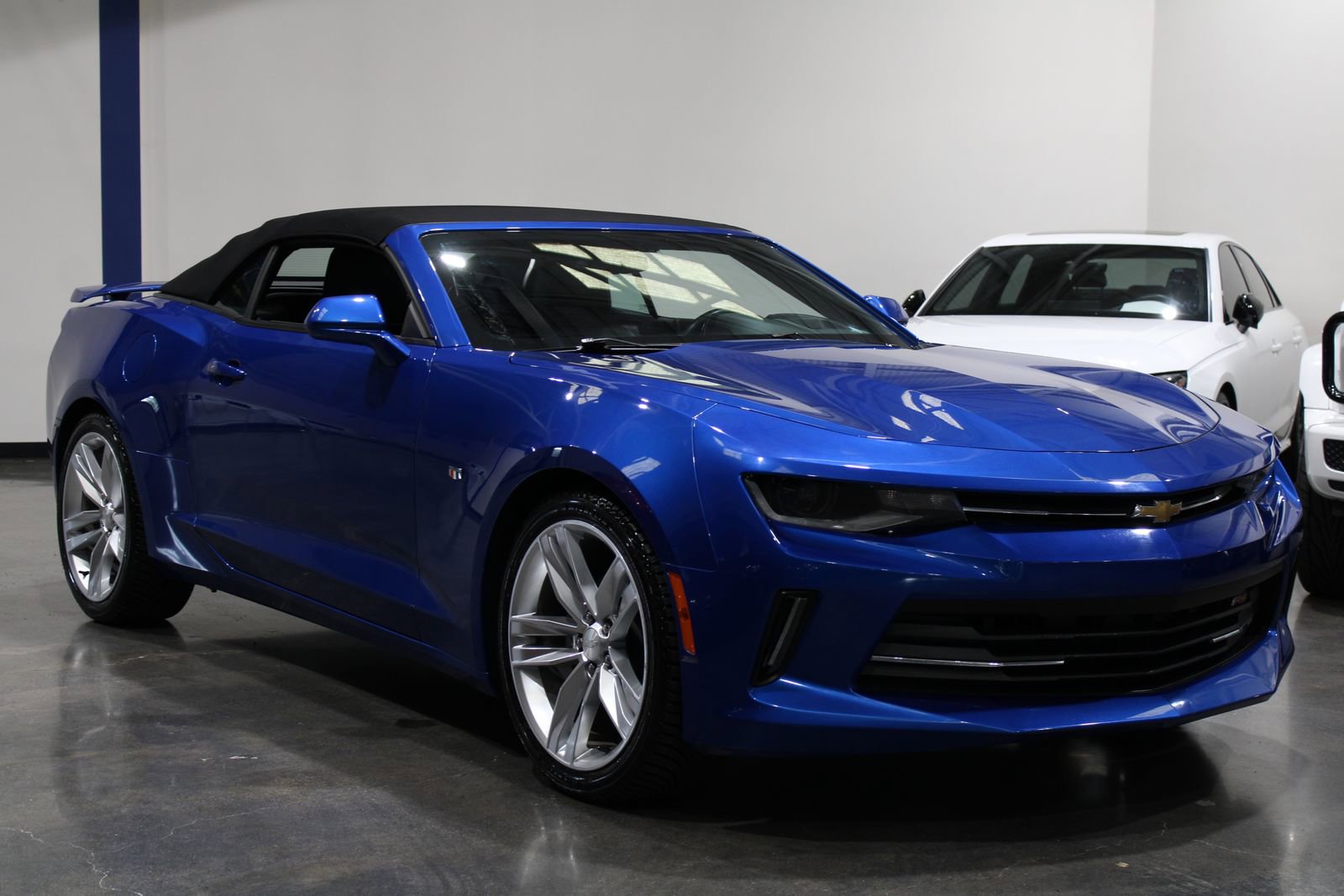 Used 2017 Chevrolet Camaro LT image 4