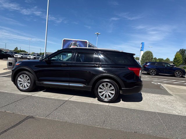 Used 2022 Ford Explorer Limited w/ Equipment Group 301A AWD/4WD image 9