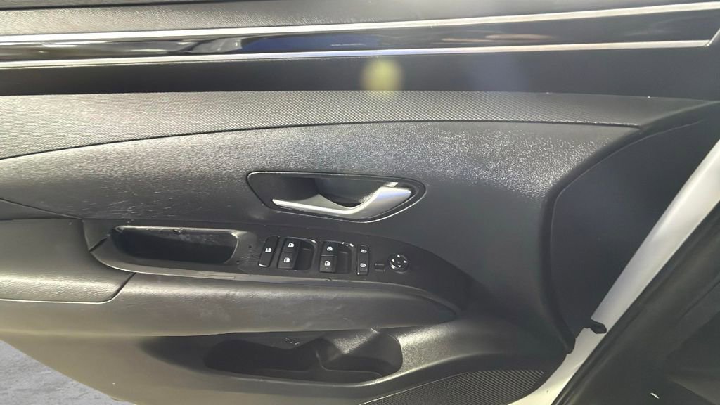Used 2022 Hyundai Tucson SE image 21