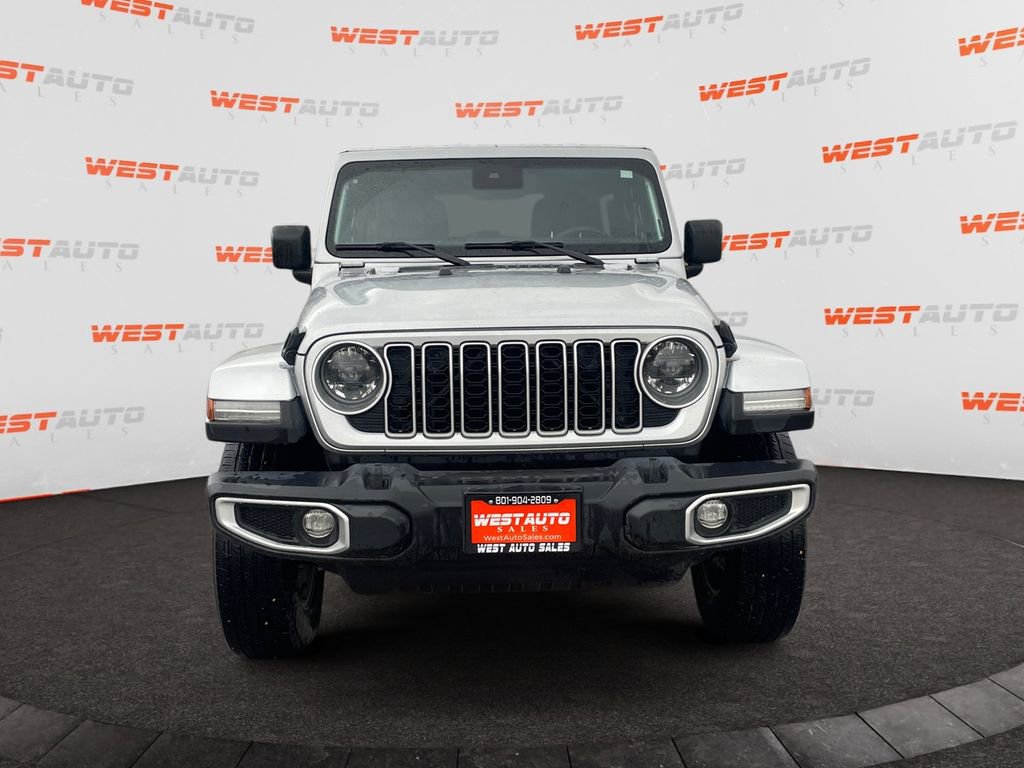 Used 2024 Jeep Wrangler Sahara image 8