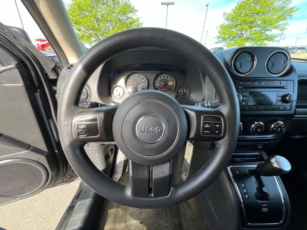 Used 2016 Jeep Patriot Sport w/ Power Value Group FWD image 33