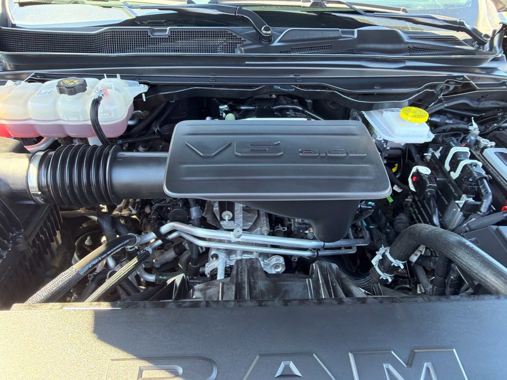 Used 2025 RAM 1500 Tradesman w/ Night Edition AWD/4WD image 34