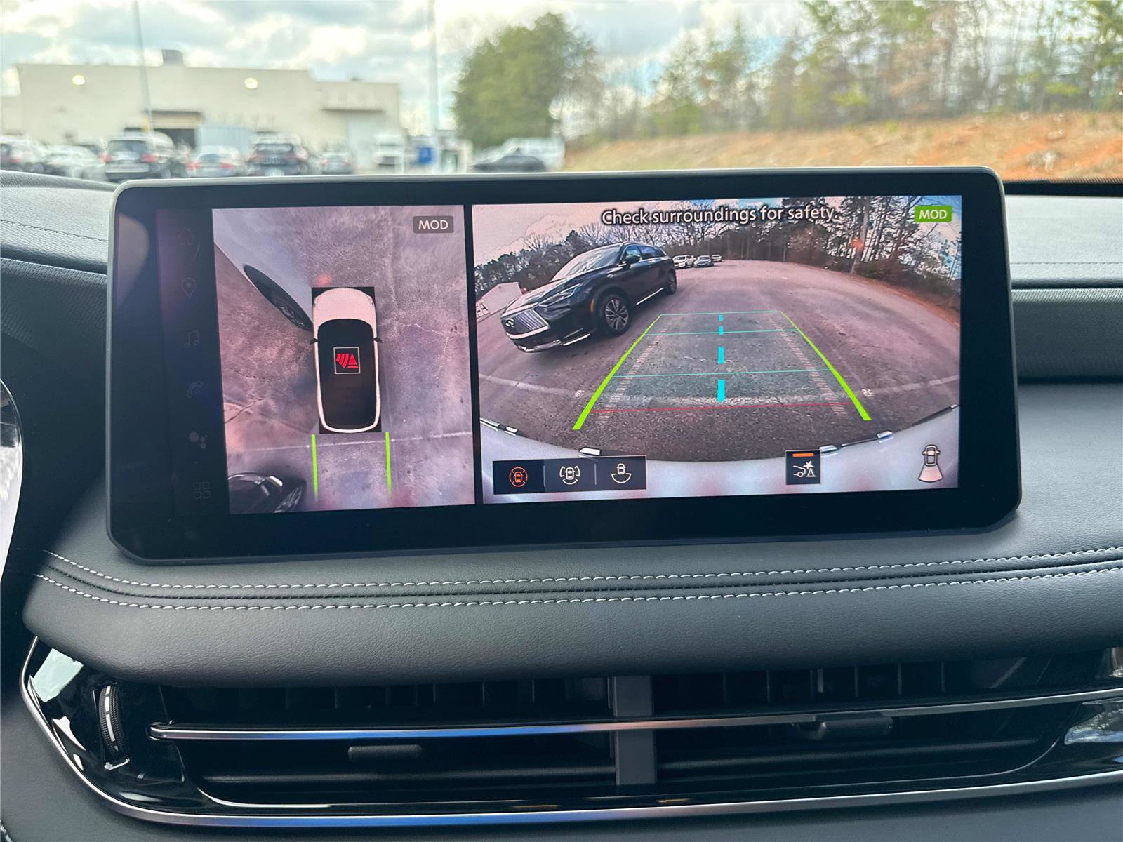 New 2026 INFINITI QX60 Luxe image 21