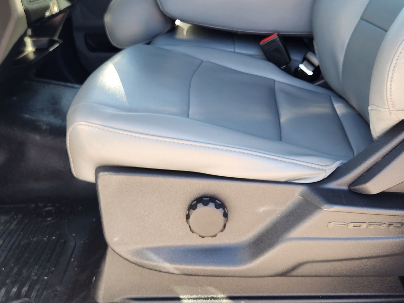 Used 2023 Ford F250 XL w/ 360-Degree Camera Package image 28