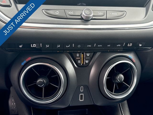 Used 2024 Chevrolet Blazer LT w/ Convenience Package image 19