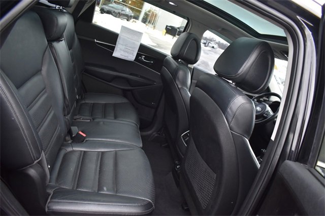 Used 2016 Kia Sorento EX w/ EX Touring Package image 16